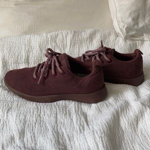 Allbirds Women’s Sneakers Size 8 Burgundy